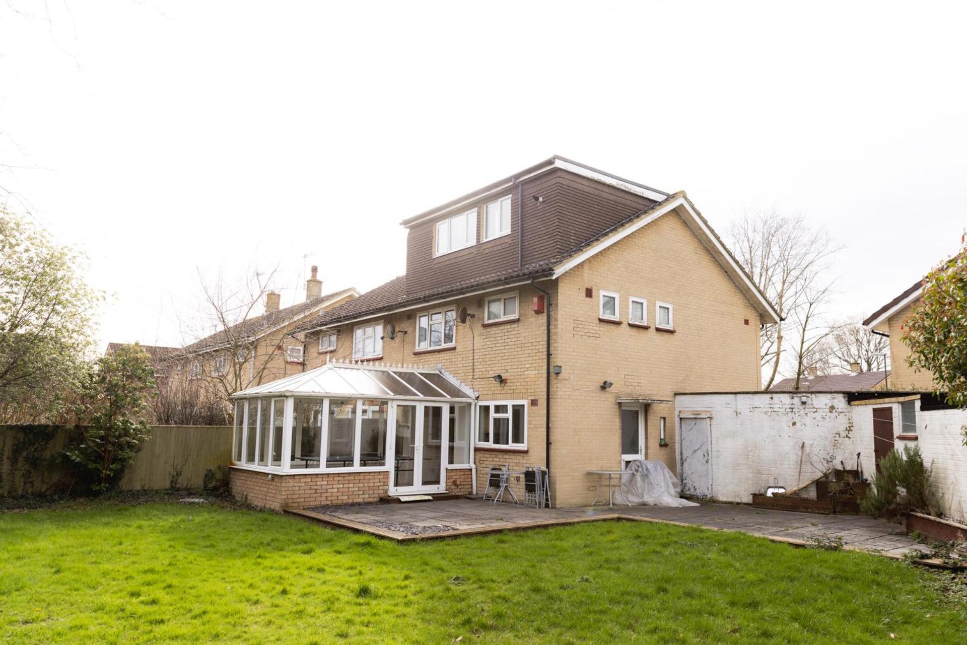 Ping-Pong Paradise Crawley  Exterior photo